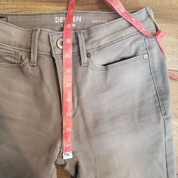 Levi's Denizen High Rise Jeggings Size 3 - Picture 5 of 8